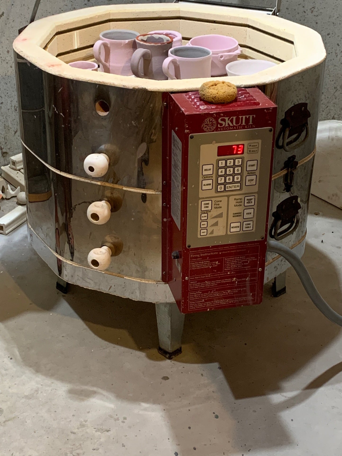 Kiln firing, full kiln