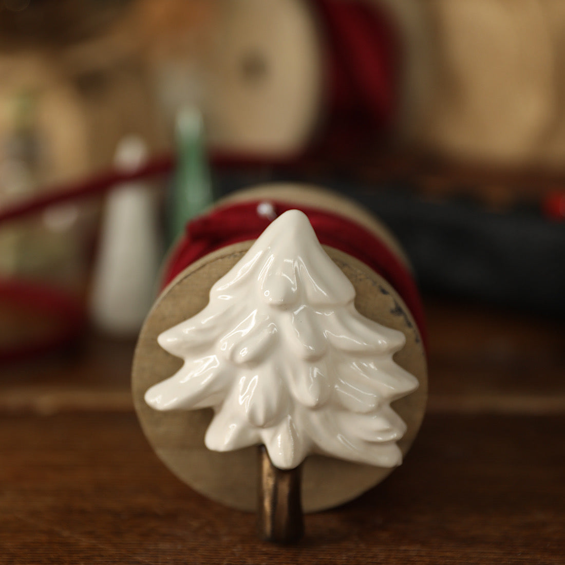 Tree Magnet