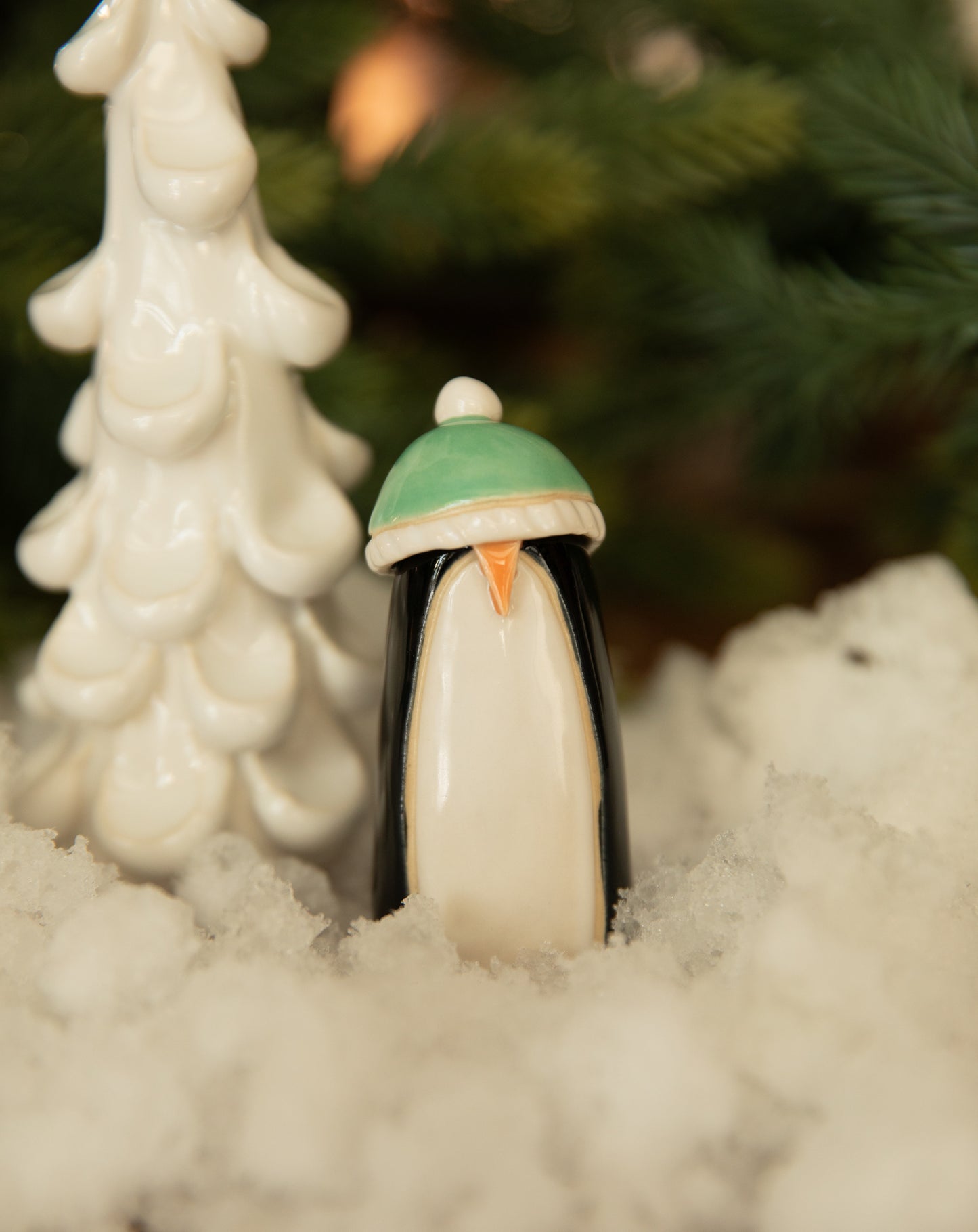 Penguin -mint hat