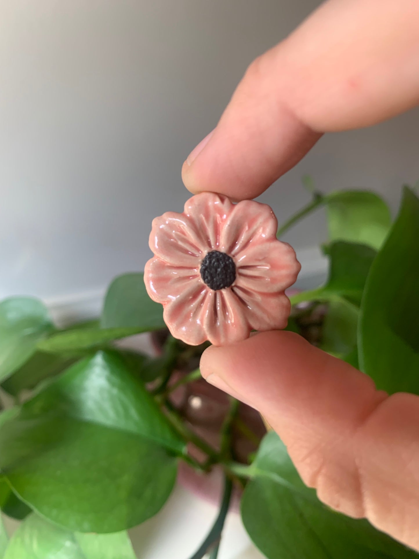 Small flower magnets